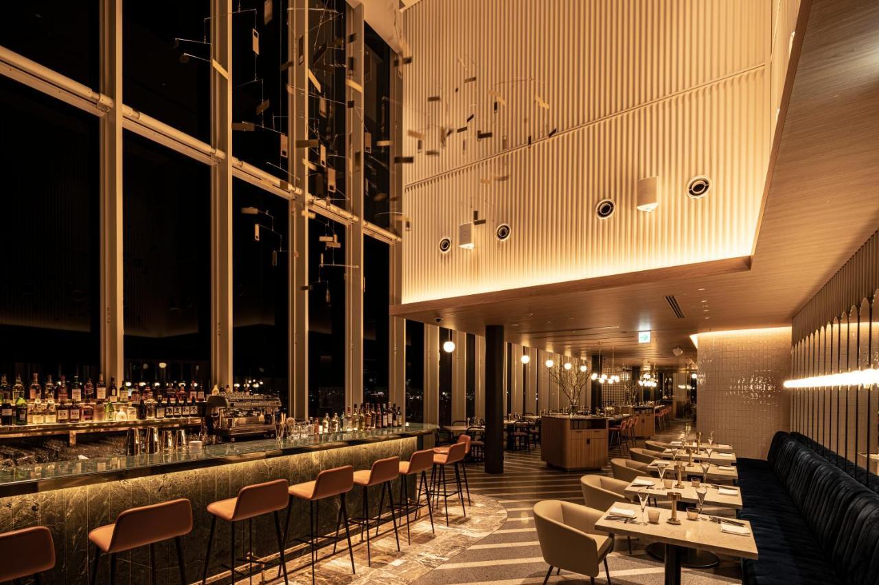 Miyako Hotel Hakata Фукуока Экстерьер фото The bar at the 360° Sky Lounge